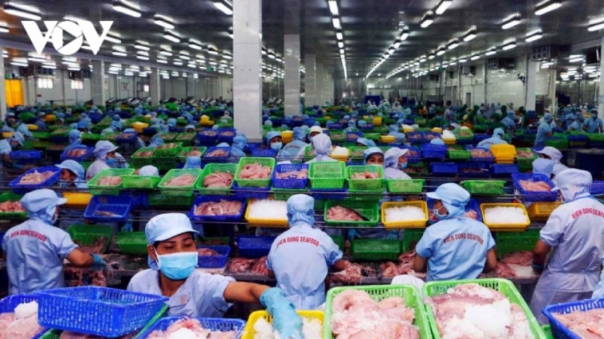 Seafood exports fetch roughly US$9.2 billion in 2003, set to earn US$9.5 billion next year